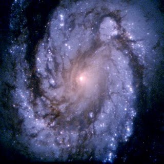 M100-Galaxia_espiral_(Foto_NASA-1994).jpg
